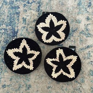 NWT PD Home & Garden Wall Basket Art